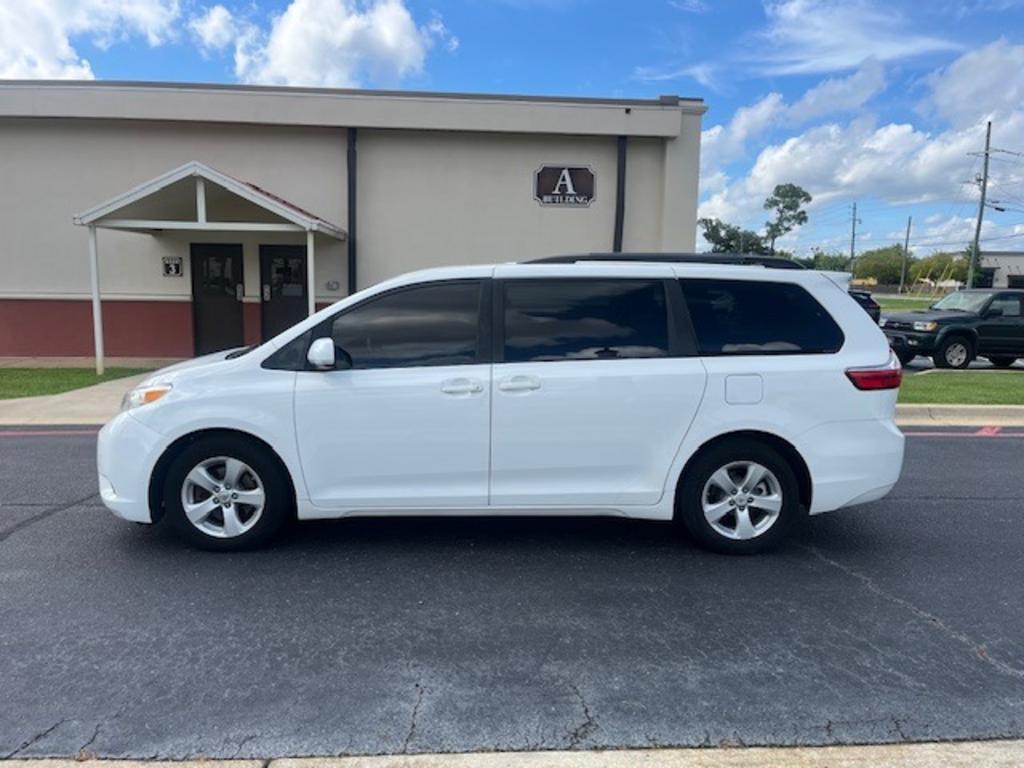 2015 Toyota Sienna