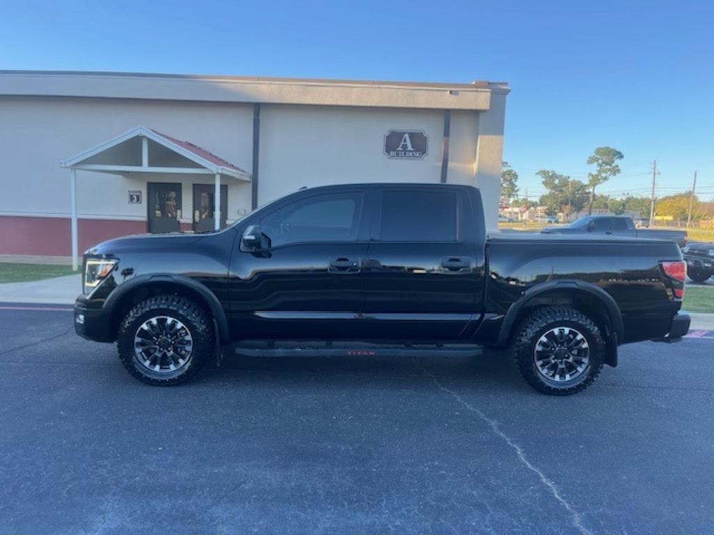 2021 Nissan Titan PRO-4X's photo