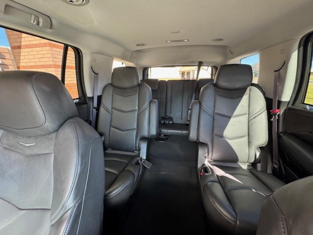 2016 Cadillac Escalade Base - Photo 17