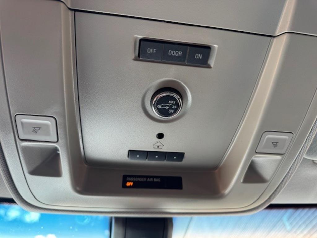 2016 Cadillac Escalade Base - Photo 22