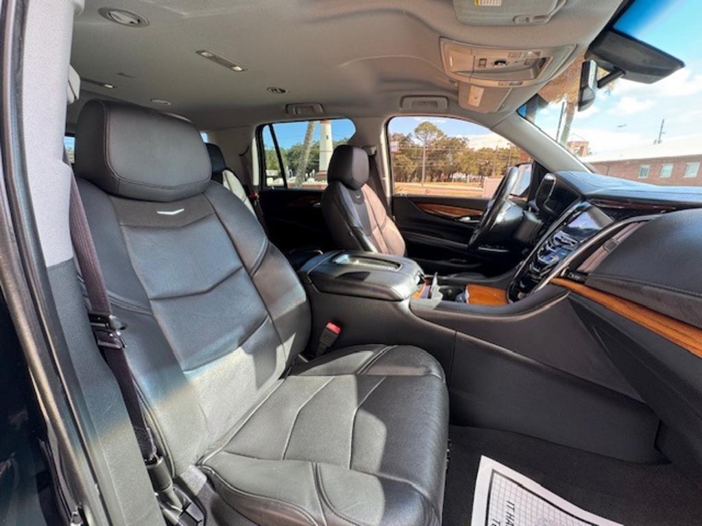 2016 Cadillac Escalade Base - Photo 11