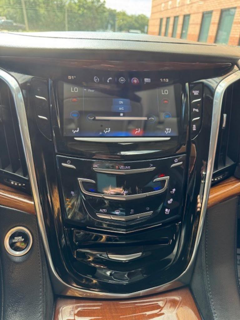 2016 Cadillac Escalade Base - Photo 28