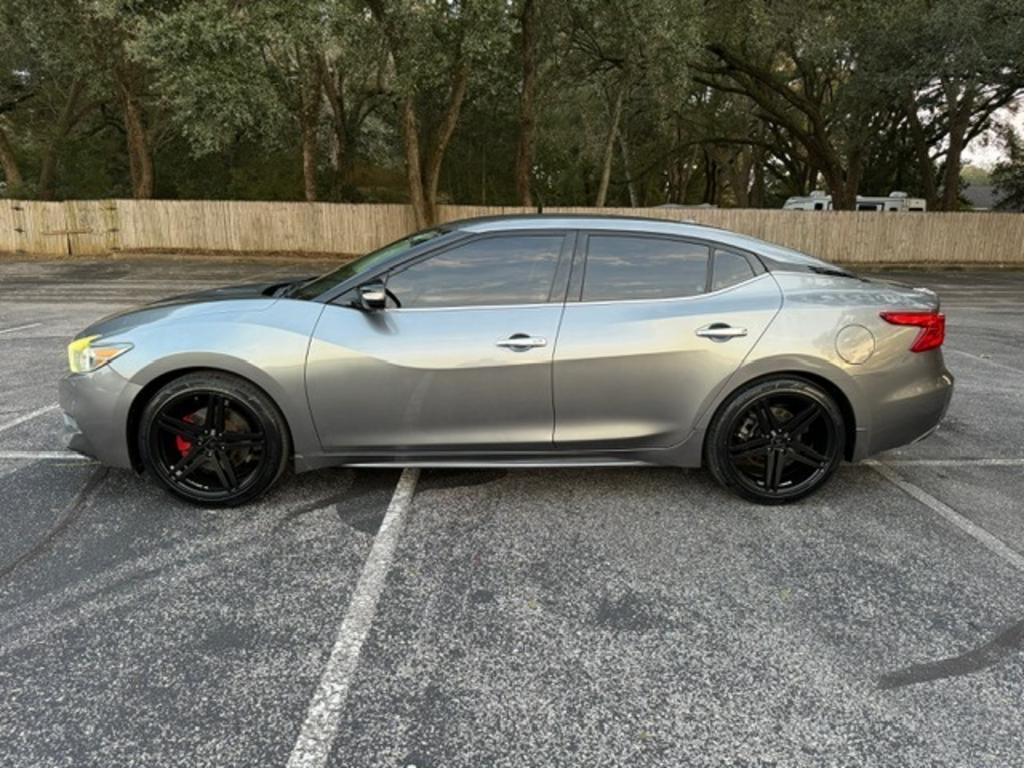 2016 Nissan Maxima SR
