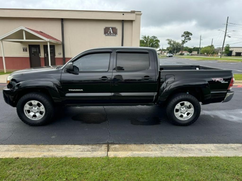 2011 Toyota Tacoma PreRunner Double Cab V6 AT's photo