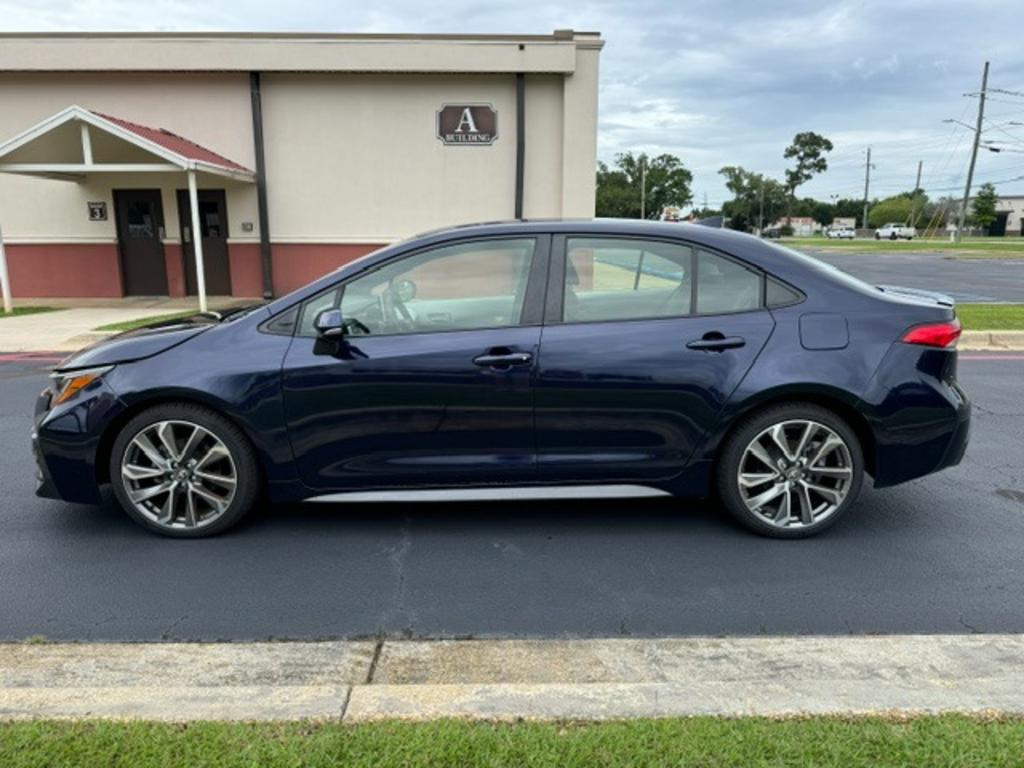 2020 Toyota Corolla SE AT's photo