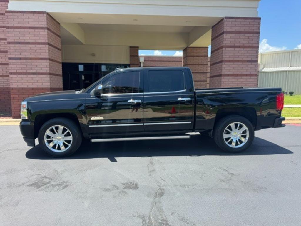 2017 Chevrolet Silverado 1500 High Country Crew Cab Short Box's photo