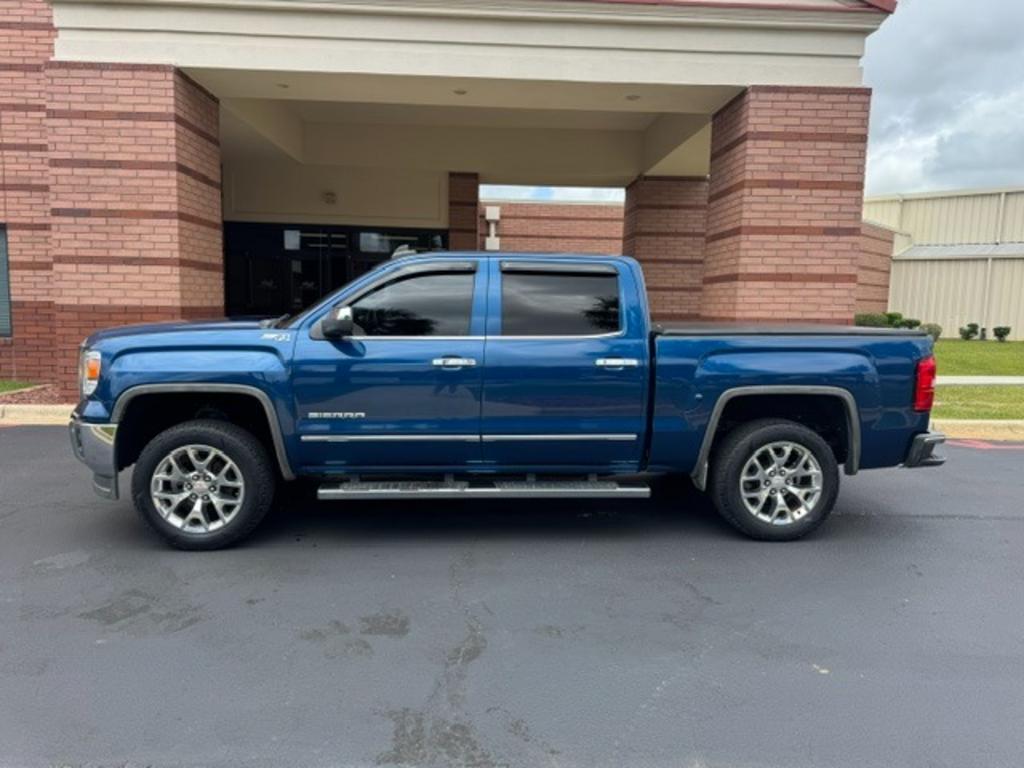 2015 GMC Sierra 4WD Crew Cab SLT SWB's photo