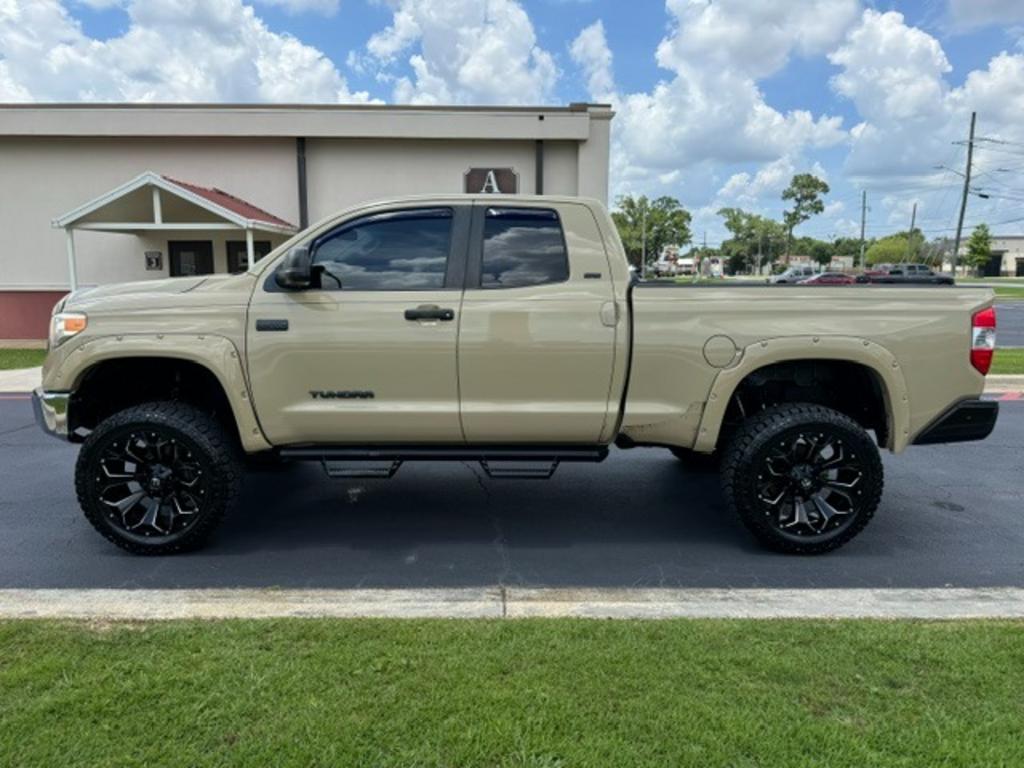 2017 Toyota Tundra SR5 5.7L 4WD FFV Double Cab Std Bed's photo