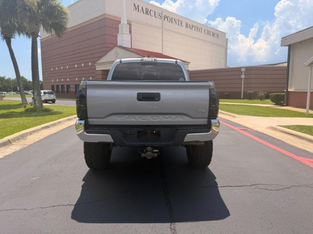 2021 Toyota Tacoma SR5 - Photo 8
