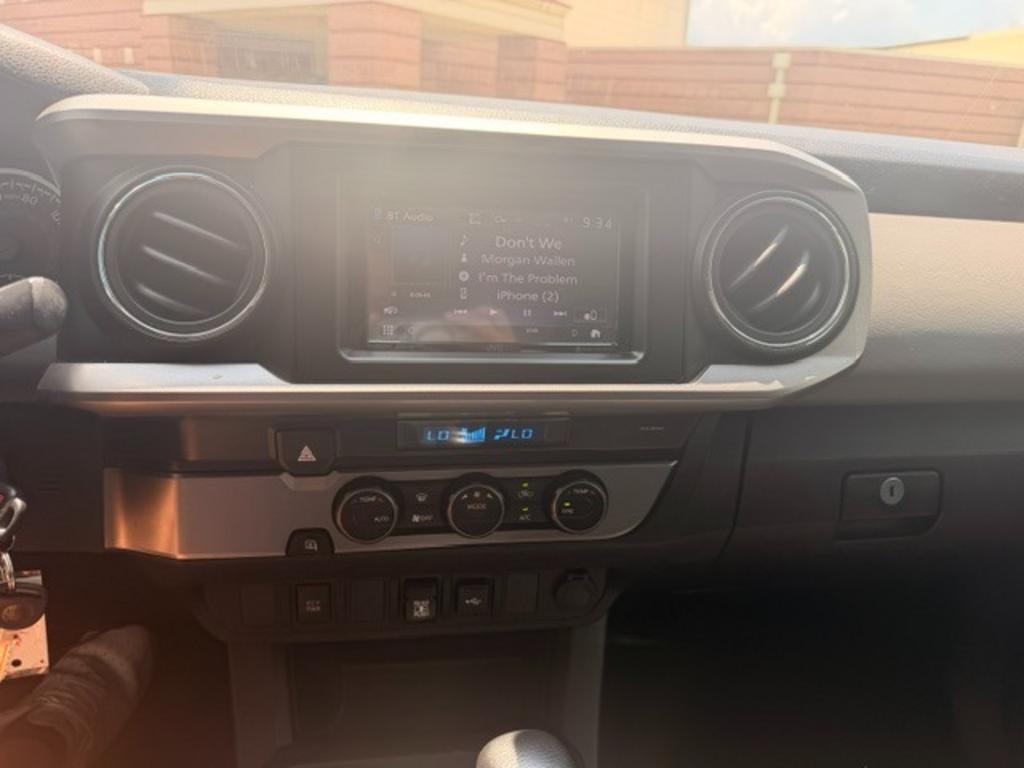 2021 Toyota Tacoma SR5 - Photo 17